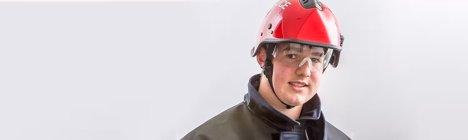 Person wearing R7 Series Helmet from Pacific Helmets Lakeland